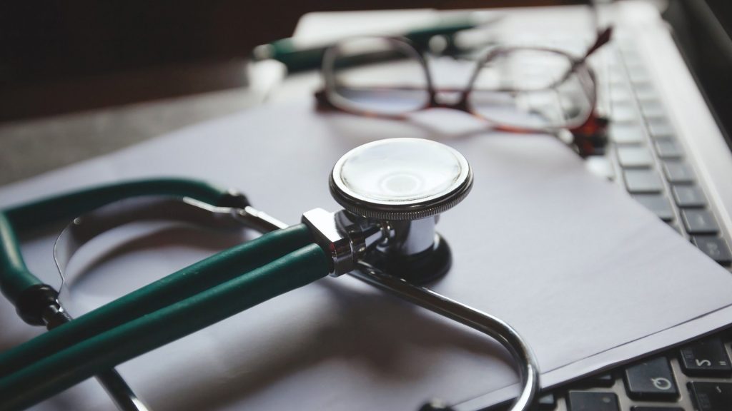 alcohol addiction is best handled with the assistance of a medical professional